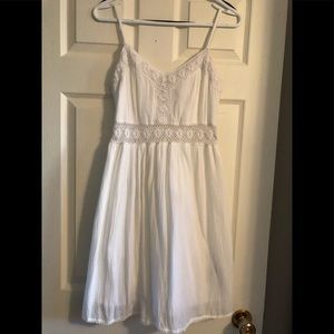 White lined summer dress